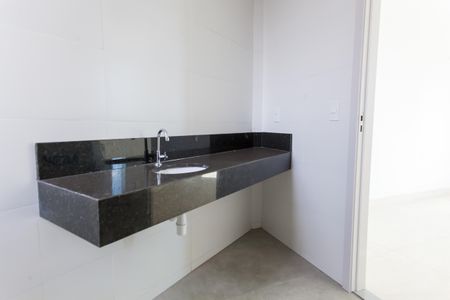 Apartamento à venda com 102m², 3 quartos e 2 vagas Apartamento à venda com 102m², 3 quartos e 2 vagasBanheiro suíte 3