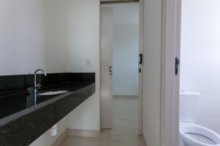 Apartamento à venda com 102m², 3 quartos e 2 vagas Apartamento à venda com 102m², 3 quartos e 2 vagasBanheiro da suíte 1