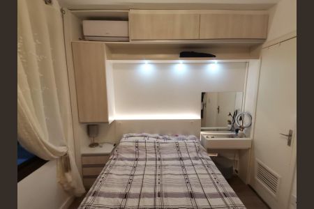 Suíte de apartamento para alugar com 2 quartos, 69m² em Auxiliadora, Porto Alegre