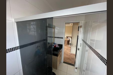 Apartamento à venda com 52m², 2 quartos e 1 vaga Apartamento à venda com 52m², 2 quartos e 1 vagaBanheiro