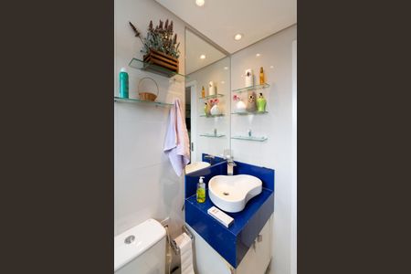 Casa de condomínio à venda com 155m², 3 quartos e 3 vagasBanheiro da Suíte