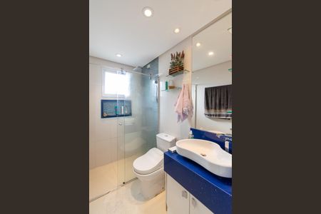 Casa de condomínio à venda com 155m², 3 quartos e 3 vagasBanheiro da Suíte