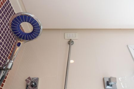 Casa de condomínio à venda com 155m², 3 quartos e 3 vagasBanheiro Social