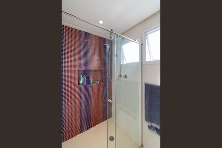 Casa de condomínio à venda com 155m², 3 quartos e 3 vagasBanheiro Social