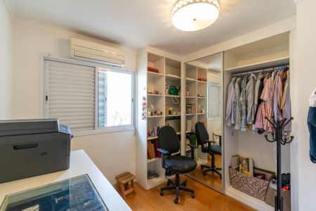 Casa de condomínio à venda com 155m², 3 quartos e 3 vagasQuarto 2