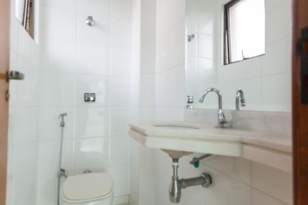 Apartamento à venda com 120m², 4 quartos e 2 vagas Apartamento à venda com 120m², 4 quartos e 2 vagasLavabo