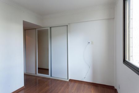 Apartamento à venda com 120m², 4 quartos e 2 vagas Apartamento à venda com 120m², 4 quartos e 2 vagasSuíte 02
