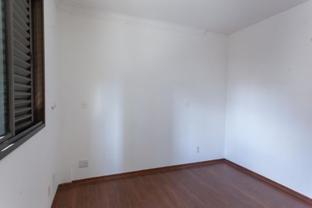 Apartamento à venda com 120m², 4 quartos e 2 vagas Apartamento à venda com 120m², 4 quartos e 2 vagasSuíte 01
