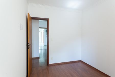 Apartamento à venda com 120m², 4 quartos e 2 vagas Apartamento à venda com 120m², 4 quartos e 2 vagasSemi Suíte 2