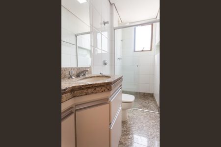 Apartamento à venda com 120m², 4 quartos e 2 vagas Apartamento à venda com 120m², 4 quartos e 2 vagasBanheiro Semi Suíte 1 e 2