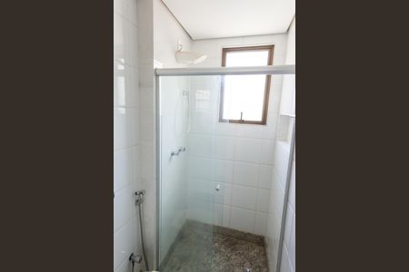 Apartamento à venda com 120m², 4 quartos e 2 vagas Apartamento à venda com 120m², 4 quartos e 2 vagasBanheiro Suíte 01