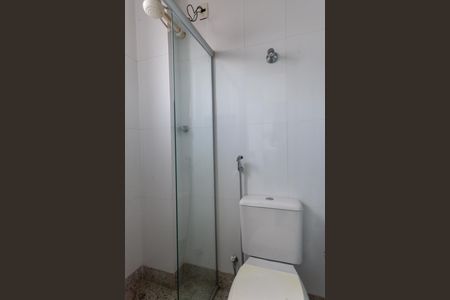 Apartamento à venda com 120m², 4 quartos e 2 vagas Apartamento à venda com 120m², 4 quartos e 2 vagasBanheiro de serviço