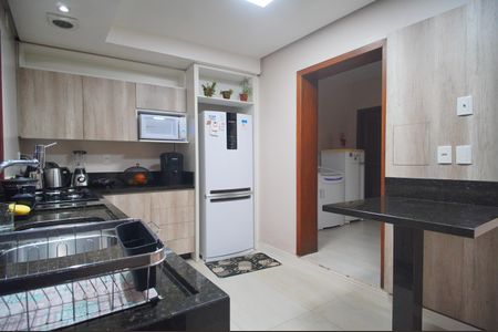 Casa à venda com 300m², 5 quartos e 2 vagasCozinha