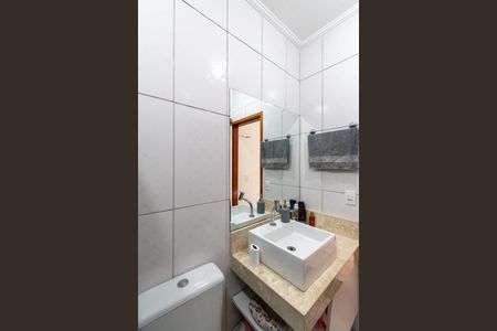 Casa à venda com 242m², 7 quartos e 4 vagasCasa 2 Banheiro