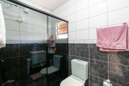 Casa à venda com 242m², 7 quartos e 4 vagasBanheiro casa 1