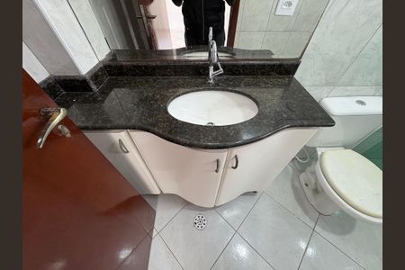 Apartamento à venda com 80m², 3 quartos e 2 vagasBanheiro da Suíte