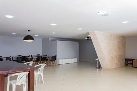 Apartamento para alugar com 135m², 4 quartos e 1 vaga Apartamento para alugar com 135m², 4 quartos e 1 vagaÁrea comum - Salão de festas