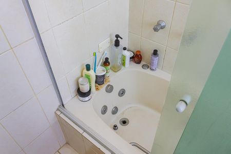 Apartamento para alugar com 135m², 4 quartos e 1 vaga Apartamento para alugar com 135m², 4 quartos e 1 vagaBanheiro da Suíte