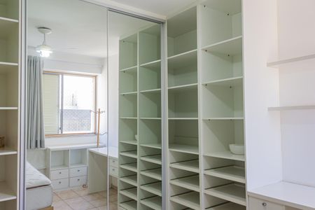 Apartamento para alugar com 135m², 4 quartos e 1 vaga Apartamento para alugar com 135m², 4 quartos e 1 vagaQuarto 2