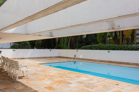 Apartamento para alugar com 135m², 4 quartos e 1 vaga Apartamento para alugar com 135m², 4 quartos e 1 vagaÁrea comum - Piscina