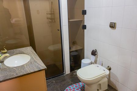 Apartamento para alugar com 135m², 4 quartos e 1 vaga Apartamento para alugar com 135m², 4 quartos e 1 vagaBanheiro Social