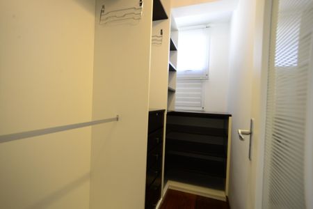 Apartamento à venda com 58m², 2 quartos e 1 vagaCloset do quarto 2