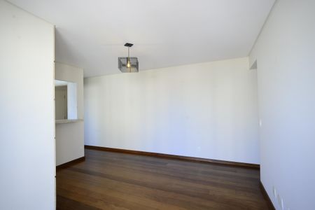 Apartamento à venda com 58m², 2 quartos e 1 vagaSala