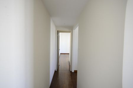 Apartamento à venda com 58m², 2 quartos e 1 vagaCorredor