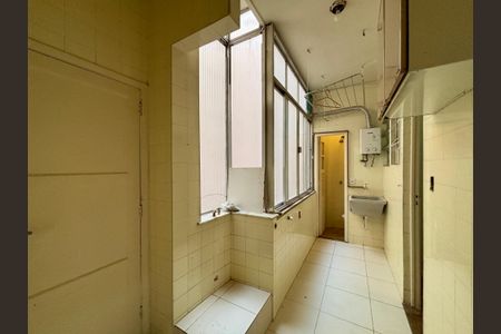 Apartamento à venda com 90m², 2 quartos e 1 vaga Apartamento à venda com 90m², 2 quartos e 1 vagaÁrea de serviço
