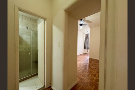 Apartamento à venda com 90m², 2 quartos e 1 vaga Apartamento à venda com 90m², 2 quartos e 1 vagaCorredor