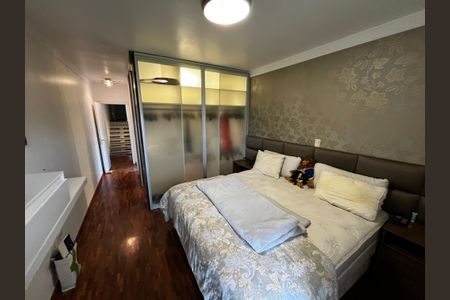 Casa à venda com 223m², 3 quartos e 3 vagas Casa à venda com 223m², 3 quartos e 3 vagasSuíte 1