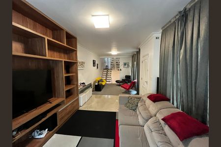Sala de casa para alugar com 3 quartos, 223m² em Água Fria, São Paulo