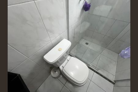 Casa à venda com 223m², 3 quartos e 3 vagas Casa à venda com 223m², 3 quartos e 3 vagasBanheiro da Suíte 2