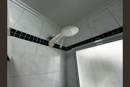 Casa à venda com 223m², 3 quartos e 3 vagas Casa à venda com 223m², 3 quartos e 3 vagasBanheiro da Suíte 2