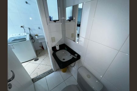 Casa à venda com 223m², 3 quartos e 3 vagas Casa à venda com 223m², 3 quartos e 3 vagasBanheiro de serviço