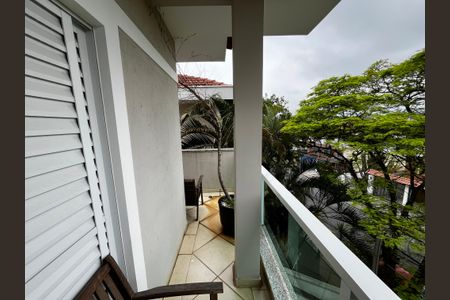 Casa à venda com 223m², 3 quartos e 3 vagas Casa à venda com 223m², 3 quartos e 3 vagasVaranda da Suíte 1