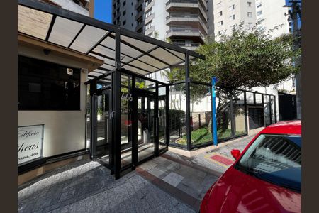 Apartamento à venda com 80m², 3 quartos e 2 vagasFachada