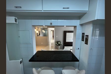 Apartamento à venda com 80m², 3 quartos e 2 vagasCozinha