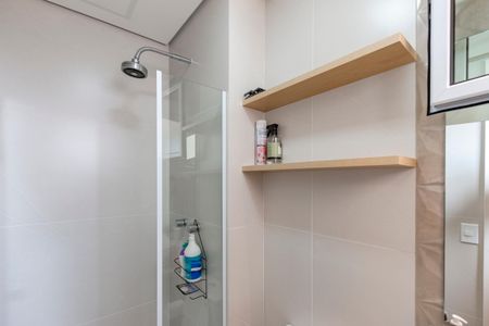 Apartamento à venda com 84m², 3 quartos e 2 vagas Apartamento à venda com 84m², 3 quartos e 2 vagasBanheiro da Suíte