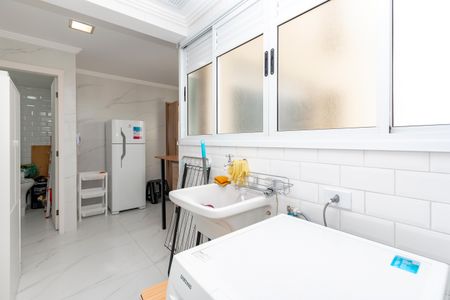 Apartamento à venda com 84m², 3 quartos e 2 vagas Apartamento à venda com 84m², 3 quartos e 2 vagasÁrea de Serviço