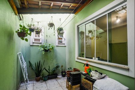 Apartamento à venda com 64m², 2 quartos e 1 vagaÁrea de Serviço