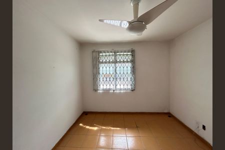 Sala de apartamento à venda com 2 quartos, 48m² em Inhaúma, Rio de Janeiro