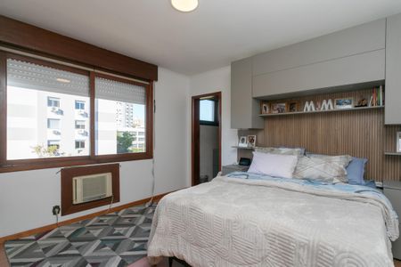 Apartamento à venda com 138m², 3 quartos e 1 vaga Apartamento à venda com 138m², 3 quartos e 1 vagaSuite