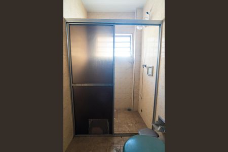 Casa à venda com 300m², 3 quartos e 2 vagas Casa à venda com 300m², 3 quartos e 2 vagasBanheiro Social