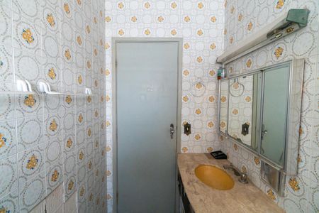 Casa à venda com 300m², 3 quartos e 2 vagas Casa à venda com 300m², 3 quartos e 2 vagasBanheiro da Suíte