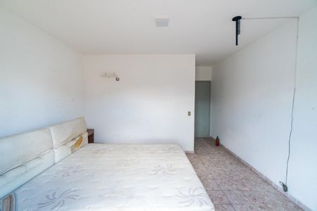 Casa à venda com 300m², 3 quartos e 2 vagas Casa à venda com 300m², 3 quartos e 2 vagasSuite