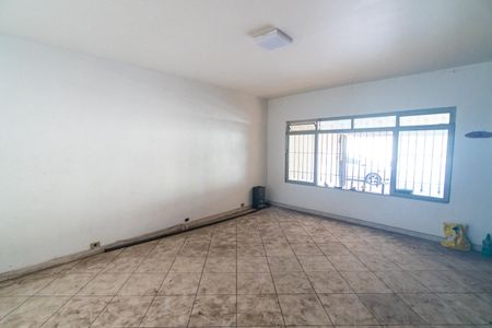 Casa à venda com 300m², 3 quartos e 2 vagas Casa à venda com 300m², 3 quartos e 2 vagasSala