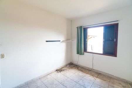 Casa à venda com 300m², 3 quartos e 2 vagas Casa à venda com 300m², 3 quartos e 2 vagasQuarto 2