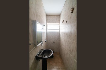 Casa à venda com 300m², 3 quartos e 2 vagas Casa à venda com 300m², 3 quartos e 2 vagasLavabo