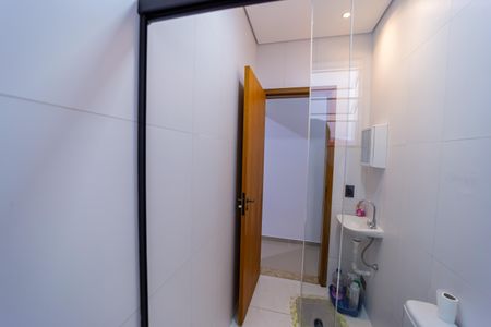 Casa à venda com 150m², 3 quartos e 2 vagas Casa à venda com 150m², 3 quartos e 2 vagasBanheiro 1